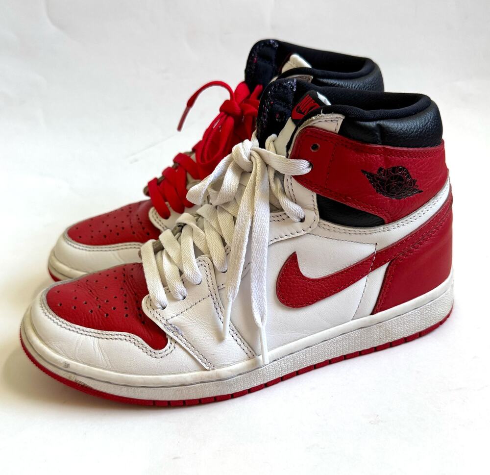 Nike Retro 1 Air Jordan Mid Sneakers Red Black White Size 7 Youth/8.5 Women